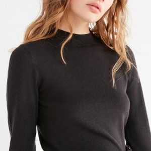 UO Fine Knit Mock-Neck Sweater, Black M
